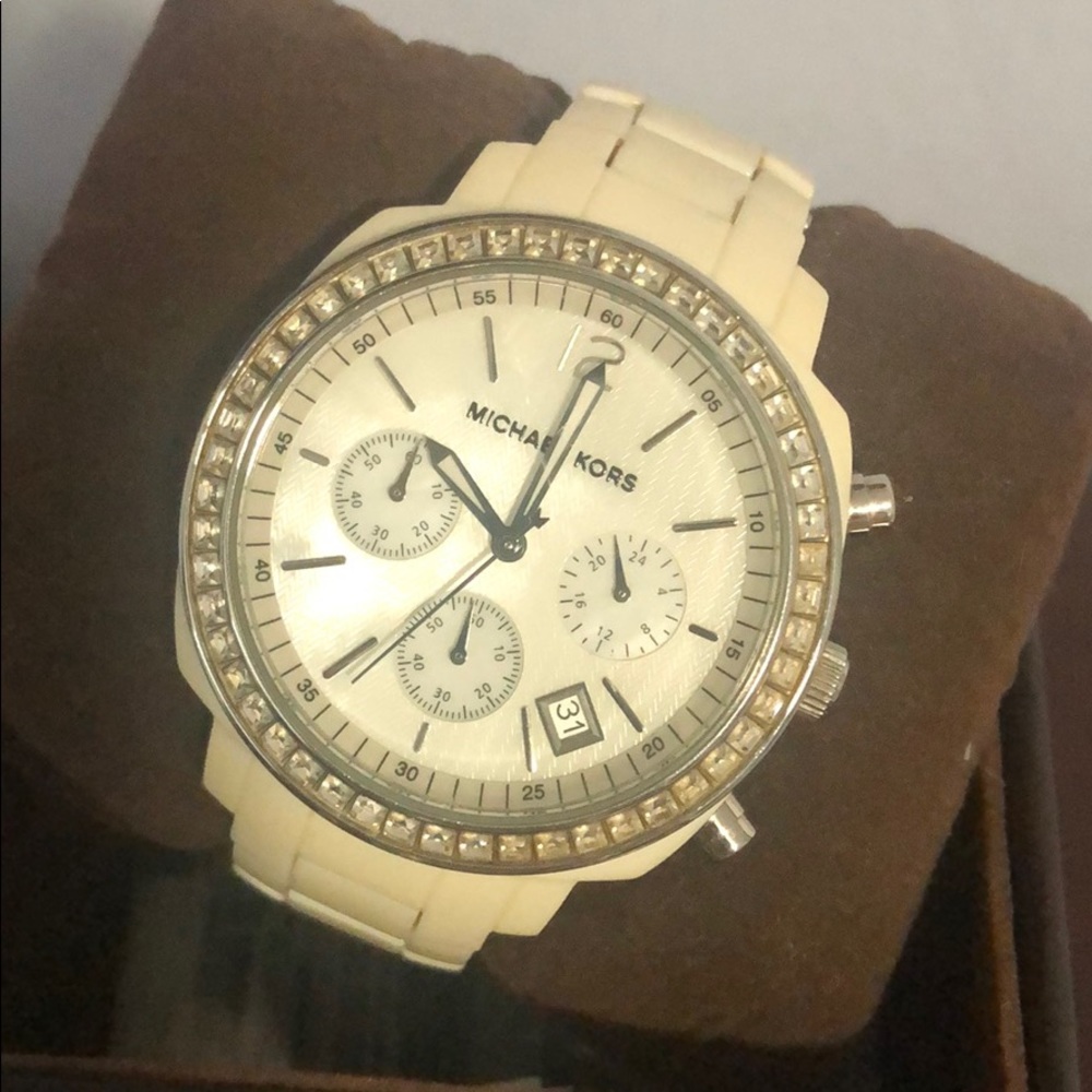 MK watch
